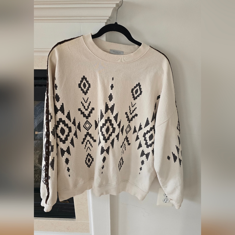 Geometric Patterned Cream and Black Sweater